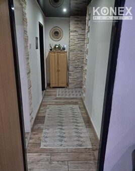 ID:4159
Ponúkame na predaj priestranný 3-izbový byt na ulici