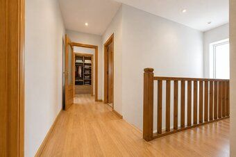 🏡 DOM 2. LÍNIE OD MORA | 5 SPÁLNI | SÚKROMNÝ BAZÉN | VONKAJŠ