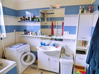 Rodinný dom - bungalov so sedlovou strechou, v tichej časti 