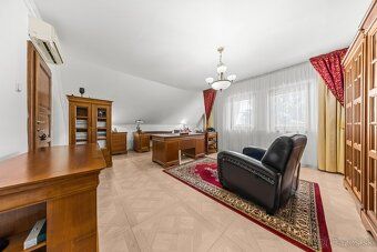 V zastúpení majiteľa ponúkame na predaj exkluzívny rodinný d