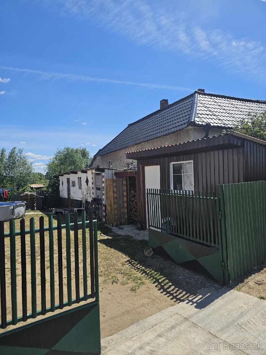 Predávame rodinný dom 5 izbovi viac. Info po tel.0915259300