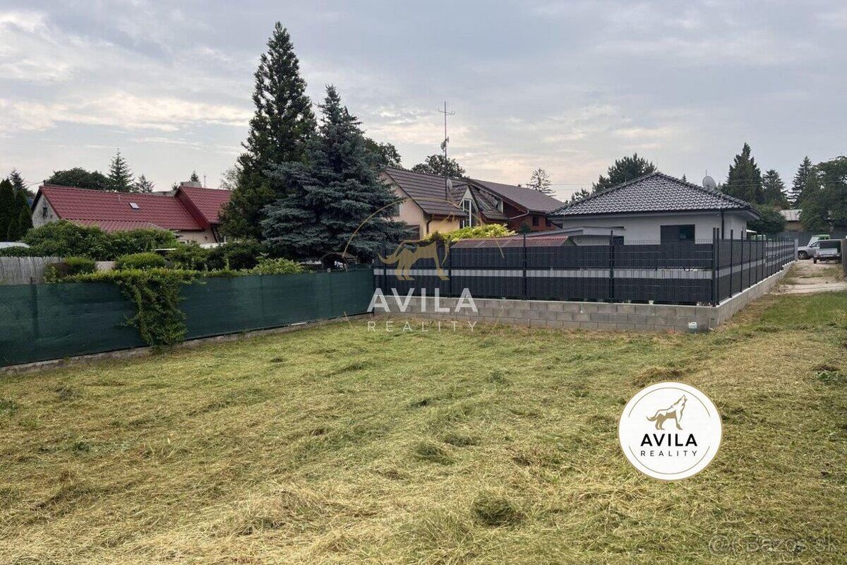 Sme AVILA. Už roky spájame ľudí s ich novým domovom. Zavolaj