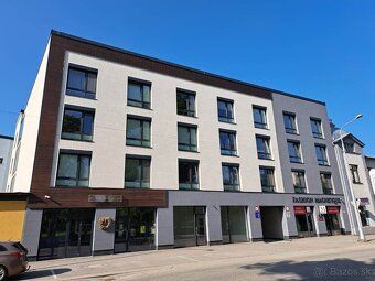Prenajmem 1 izbový byt v centre Martina. bytový dom sa nachá
