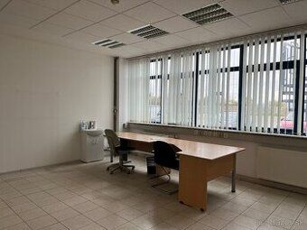 Na prenájom viacúčelový obchodný-administratívny-skladový pr