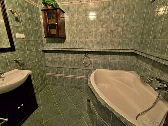 Na predaj zrekonštruovaný veľký 3 izbový byt s výmerou 74 m2