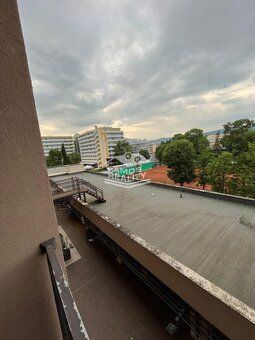 Ponúkame na predaj 1 izbový investičný apartmán v luxusnom 5