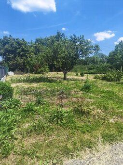 Ponúkame vám na predaj stavebný pozemok o výmere 663 m² v za