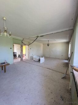 Rodinný dom na predaj v obci Diakovce – veľký pozemok a poko