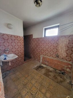 Rodinný dom na predaj v obci Diakovce – veľký pozemok a poko