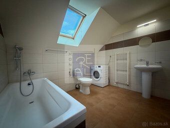 Ponúkame Vám na predaj rodinný dom po rekonštrukcii v Nitre,
