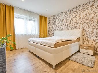 Moderný 4-izbový dom s pozemkom, parkovaním a súkromím - Hru
