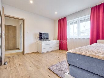 Moderný 4-izbový dom s pozemkom, parkovaním a súkromím - Hru