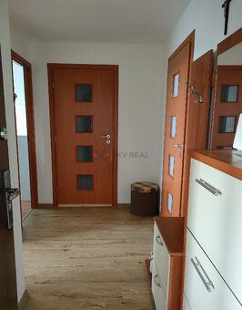 Ponúkame na prenájom kompletne zariadený 3-izbový byt vo vyh