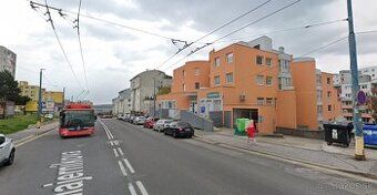 ponukam do prenajmu samostatnu garaz pod novostavbou bytoveh