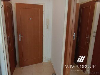 🏠 Ponúkame na prenájom garsónku
📍 Lokalita: Štúrovo, Bartóko