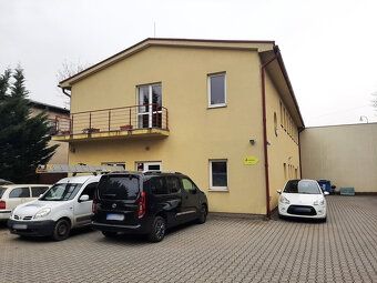 Prenajmeme troj - kanceláriu v Bratislave III. Nové Mesto na