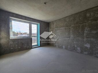 Ponúkame Vám na predaj samostatne stojaci 6 - izbový rodinný