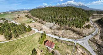 Ponúkame Vám na predaj veľký slnečný tehlový 4 - izbový byt,