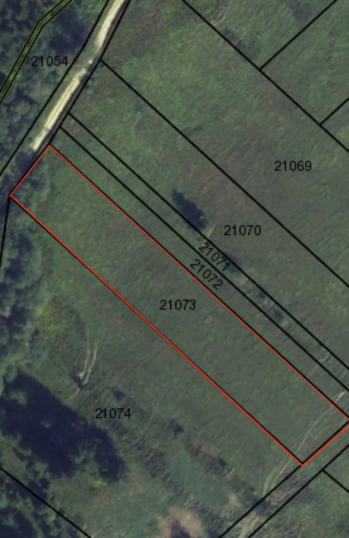 Predám pozemok v K.Ú. Lomná 2500m2 cca(20x126m).