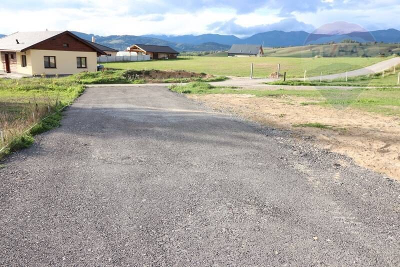 REZERVOVANÉ - RE/MAX JOY ponúka na predaj pozemok, ktorý je 