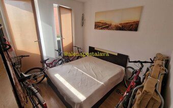 oz34100390
Prodej zařízeného bytu 2+kk v zeleném resortu – S