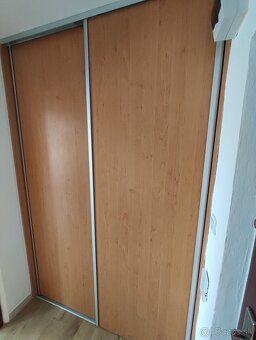 Ponúkame na predaj atraktívny, zrekonštruovaný 1- izbový byt