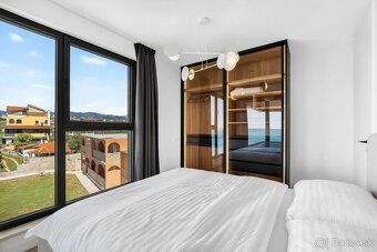 Luxusný 4-izbový penthouse s privátnym vstupom výťahom, pano
