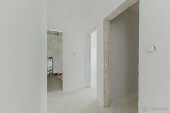 Ponúkame na predaj moderný rodinný dvojdom v cene bytu s dvo
