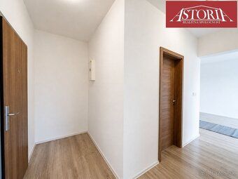 We offer for rent a bright and well-designed 2-room apartmen
