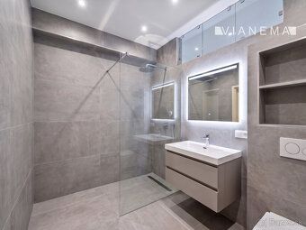 🏡✨ NA PREDAJ PRIESTRANNÝ 3,5-IZBOVÝ BYT V TRENČÍNE – MIESTO,