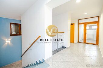 Maroš Vereš +421 904 086 200 e-mail:
 V2 Real Estate ponúka 