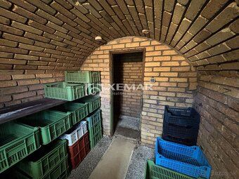 XEMAR ( alebo 0908193188) ponúka 🏡 na predaj rodinný dom v Ž