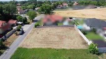 Ponúkame na predaj rovinný stavebný pozemok o výmere 660 m² 