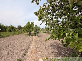 V malebnej a pokojnej obci Branovo ponúkame na predaj viac a