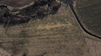 Spoločnosť Slovak Estate s.r.o. ponúka na predaj poľnohospod
