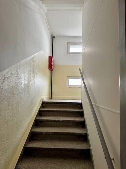 Ponúkame Vám na predaj veľký 1 izbový byt o výmere 40,3 m2 v