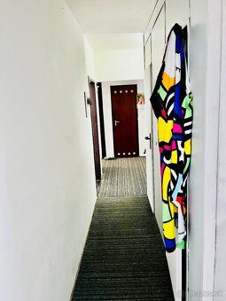 🏡Ponúkame na predaj priestranný 3.izbový byt s lodžiou o vým