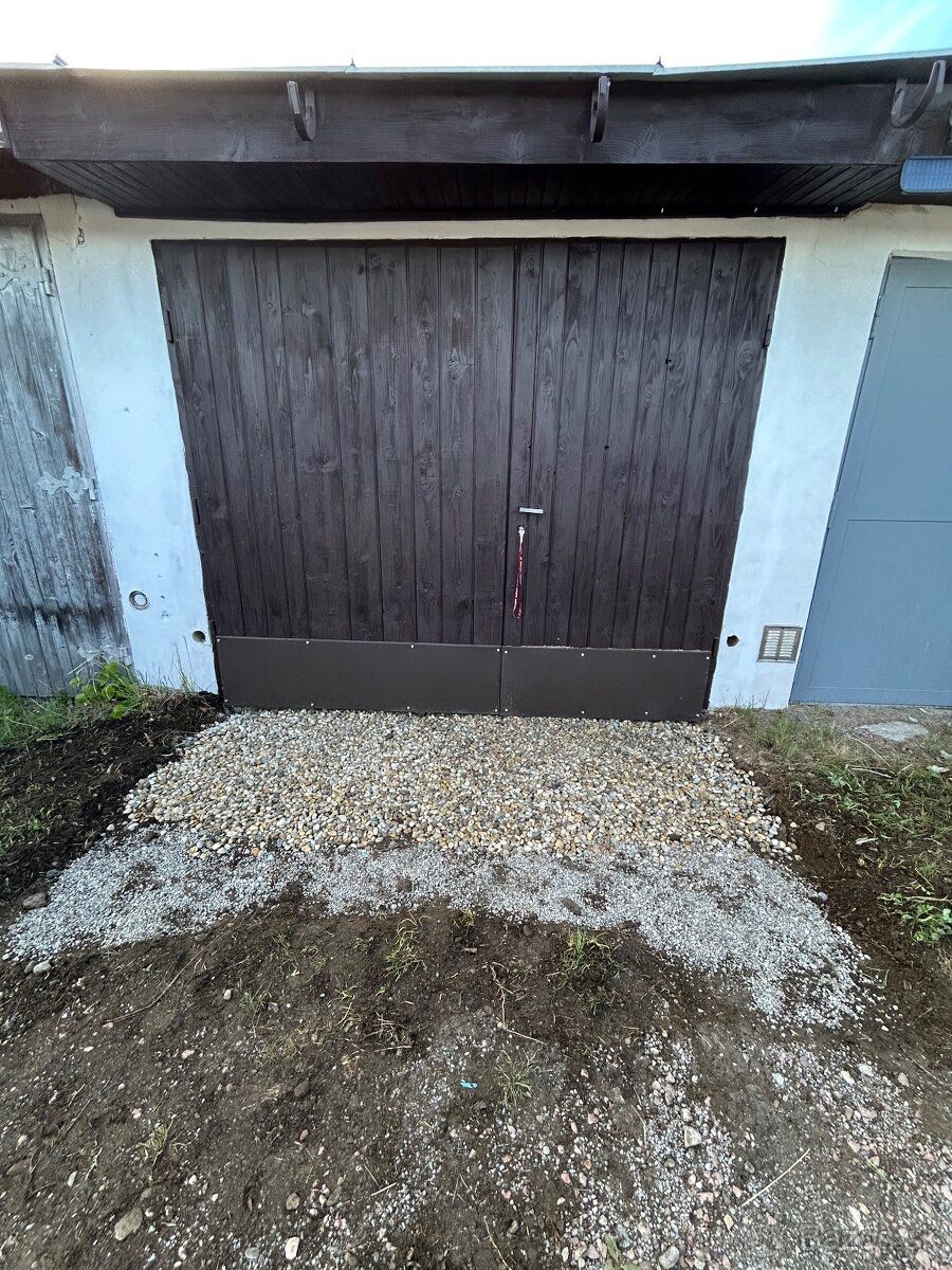 Ponúkam k prenájmu garáž v Námestove, oblasť Čerchle, blízko