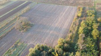 Spoločnosť Slovak Estate s.r.o. ponúka na predaj pozemok vo 