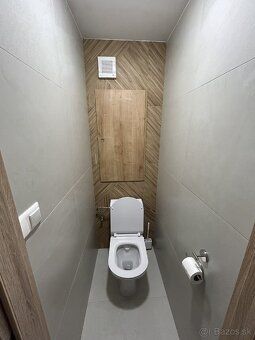 🏡 Na prenájom: 2-izbový byt s balkónom – Bardejov
Ponúkam na