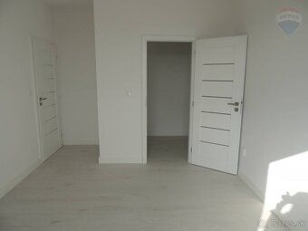 RE/MAX realitná kancelária ponúka na predaj posledné voľné 3