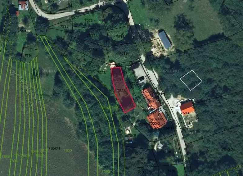 INVESTIČNÁ PRÍLEŽITOSŤ V KATASTRÁLNOM ÚZEMÍ PRAŠNÍK! – pozem
