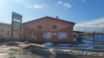 Ponúkame na prenájom komerčné priestory s výmerou 80 m2, na 