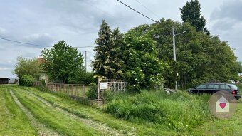 POPIS POZEMKU: Realitná kancelária Domy pre ľudí ponúka na p