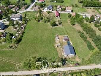 Reality na kľúč Vám iba u nás ponúka na predaj veľký stavebn