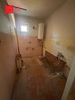Investičná príležitosť – Starší rodinný dom na veľkom pozemk