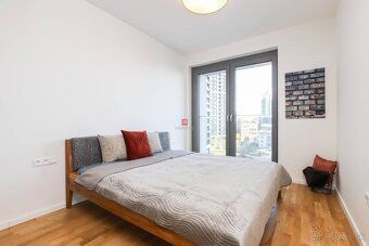 Moderný 2-izbový byt s balkónom, parkovaním a krásnym výhľad