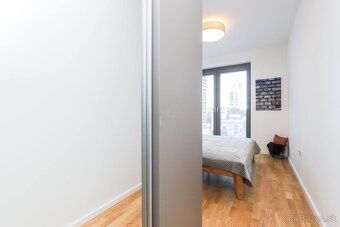 Moderný 2-izbový byt s balkónom, parkovaním a krásnym výhľad