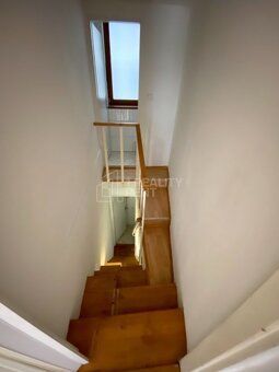 1. Reality Rent ponúka na prenájom Obchodné priestory 40 m2 
