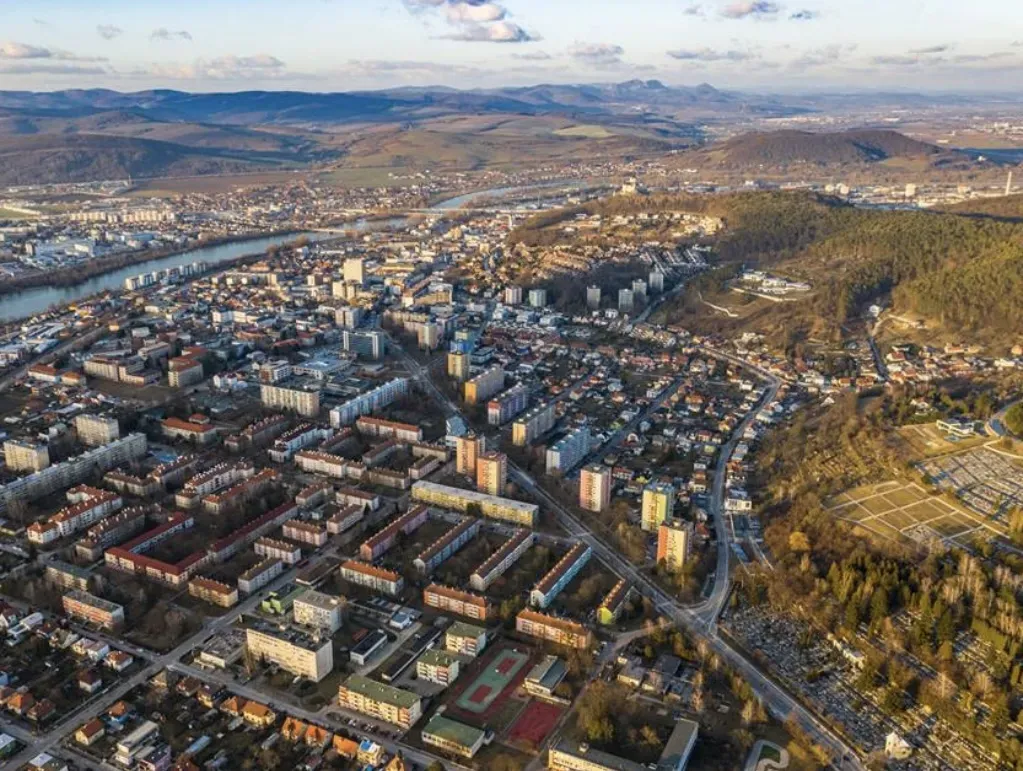 Spoločnosť Slovak Estate s.r.o. ponúka na predaj spoluvlastn